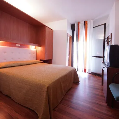 President Hotell 3*