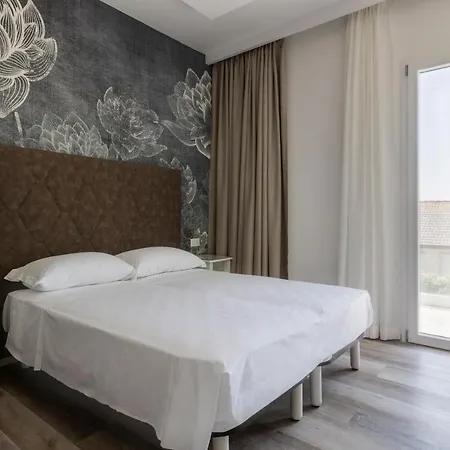 Hotel President