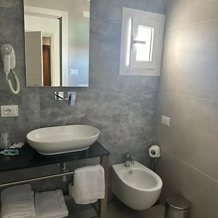 President Hotel 3*
